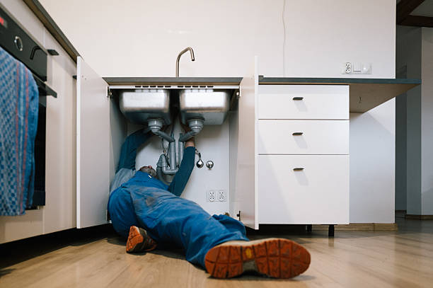 Professional Leak Detection technician working in Larrabee, IA